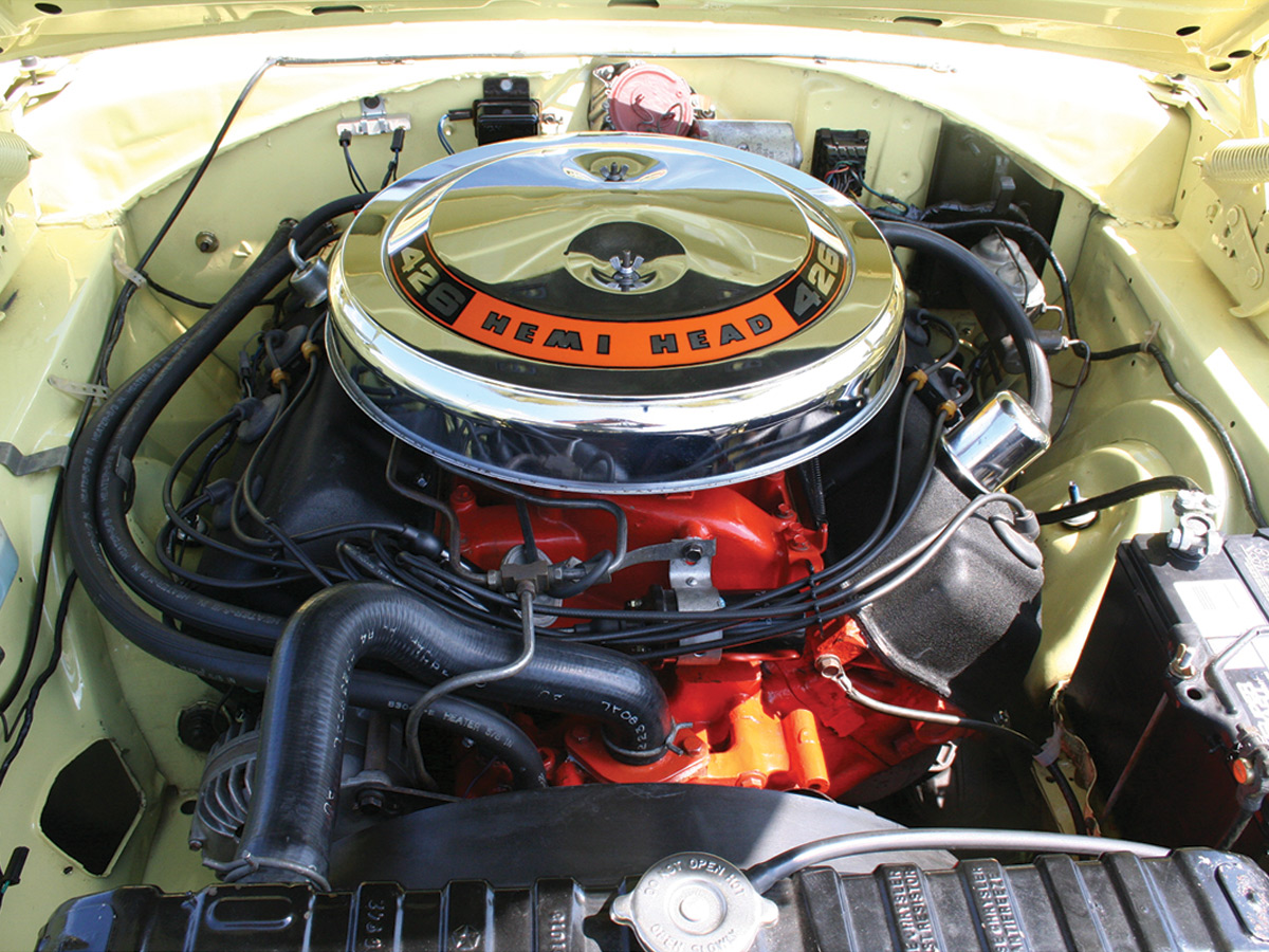 Hemi engine Road Runner